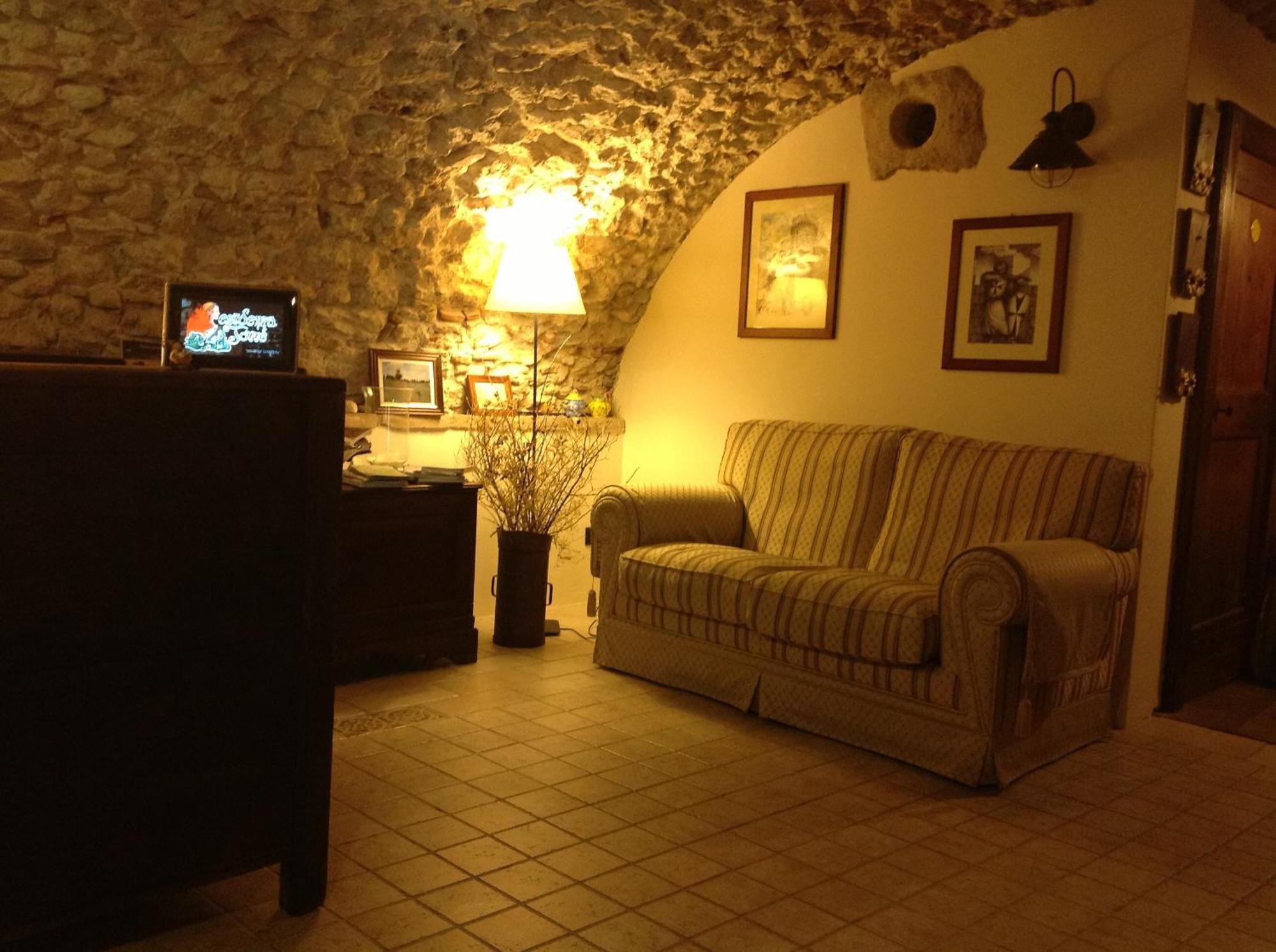 Residenza La Torre Aparthotel Santo Stefano Di Sessanio Ngoại thất bức ảnh
