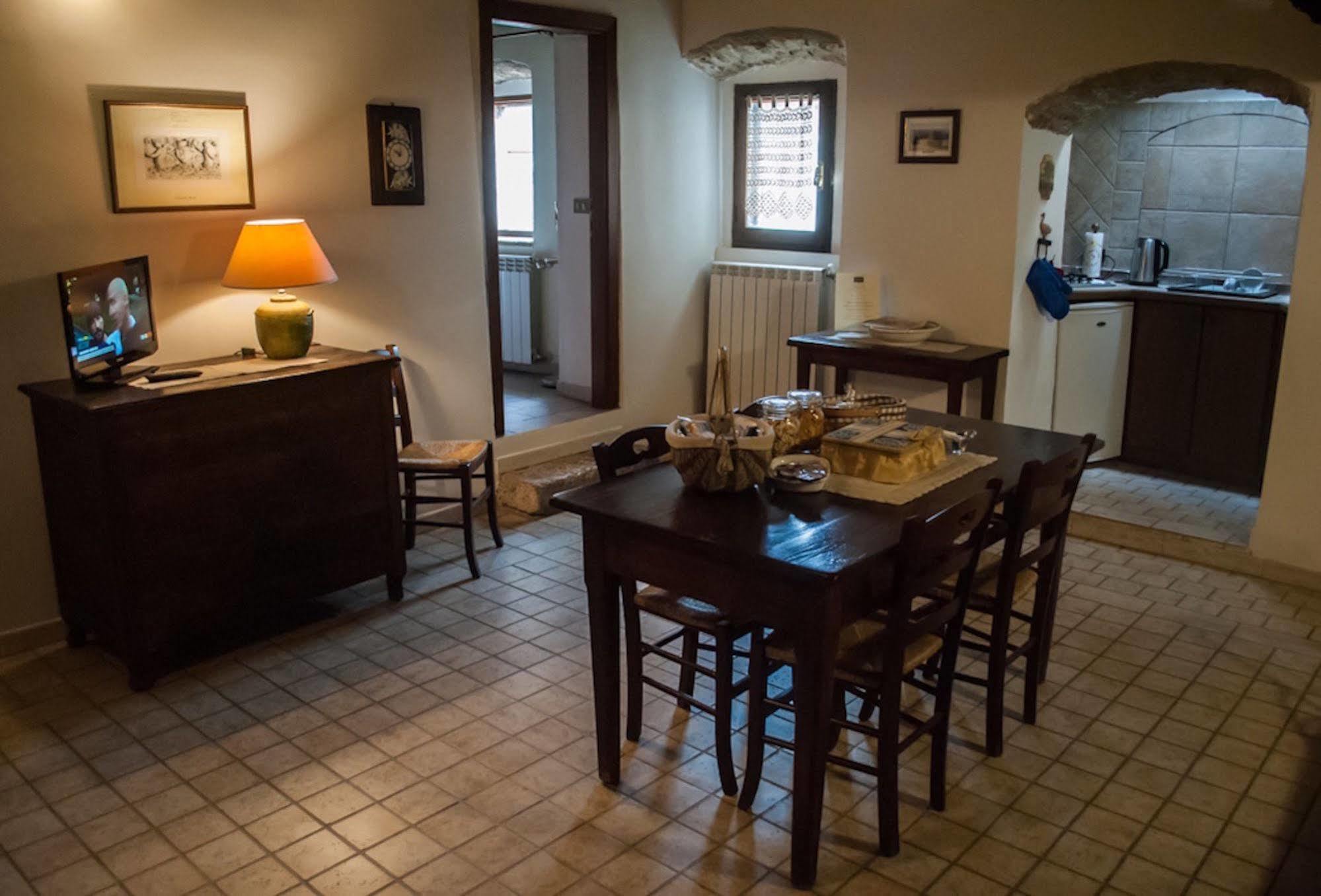 Residenza La Torre Aparthotel Santo Stefano Di Sessanio Ngoại thất bức ảnh