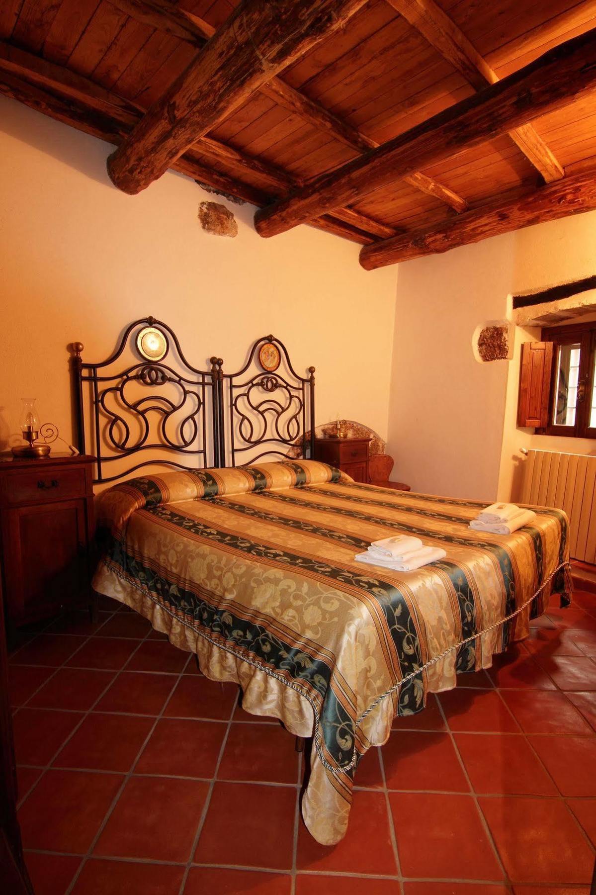 Residenza La Torre Aparthotel Santo Stefano Di Sessanio Ngoại thất bức ảnh
