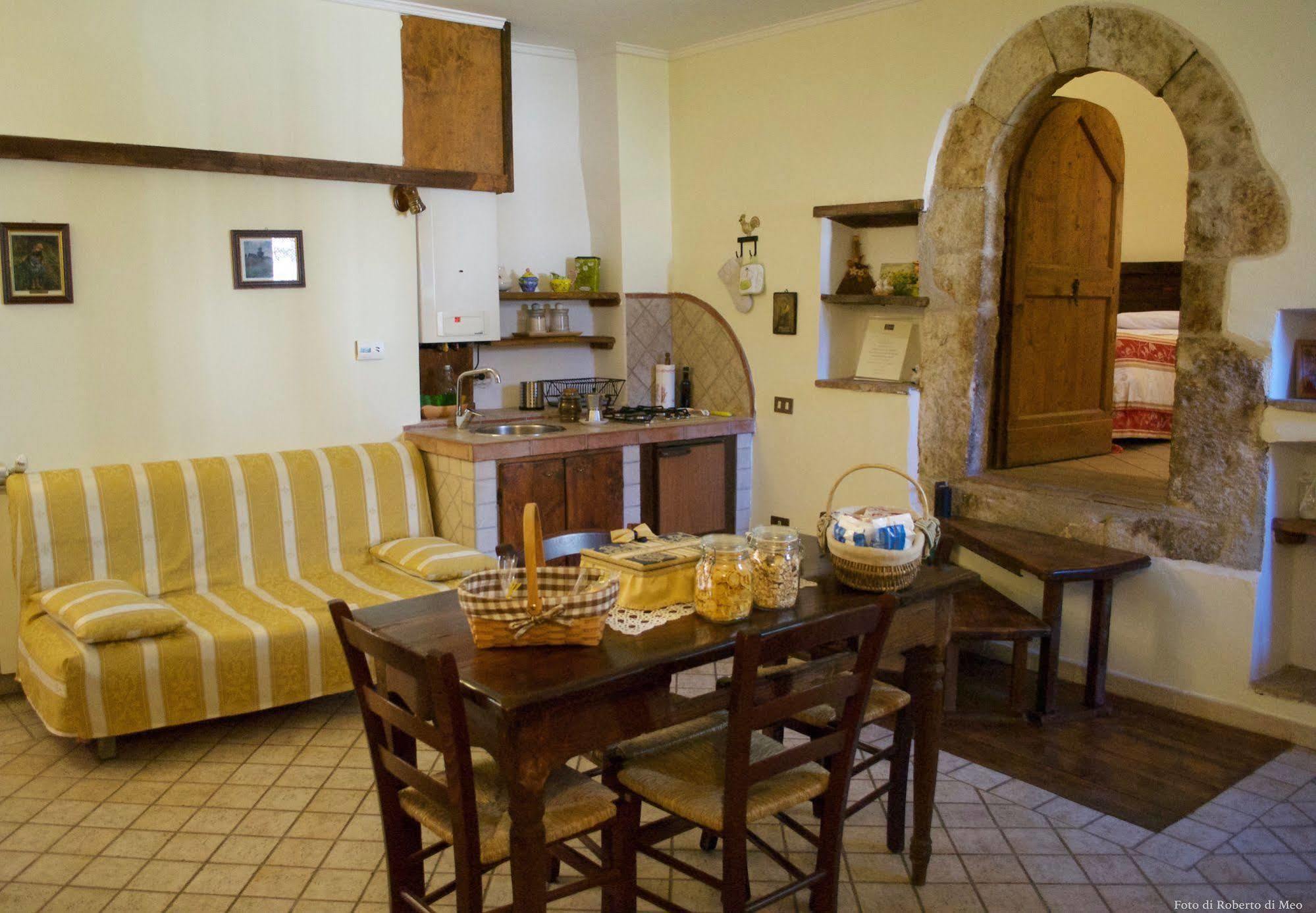 Residenza La Torre Aparthotel Santo Stefano Di Sessanio Ngoại thất bức ảnh